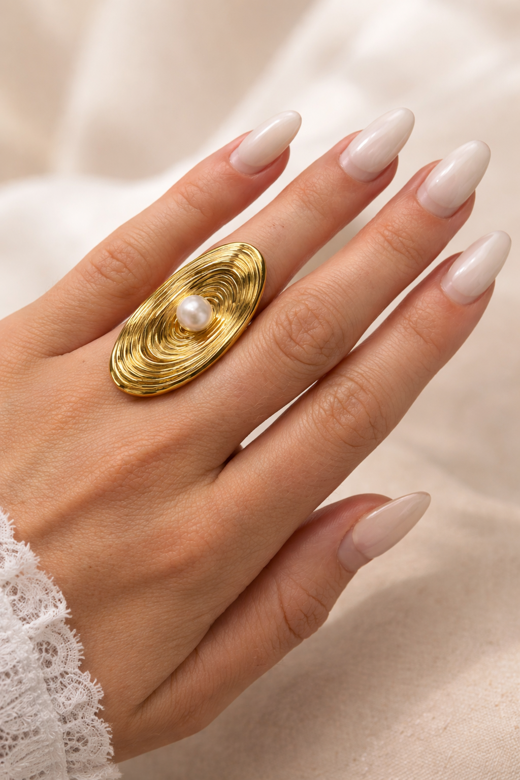 Gardenia Signet Ring