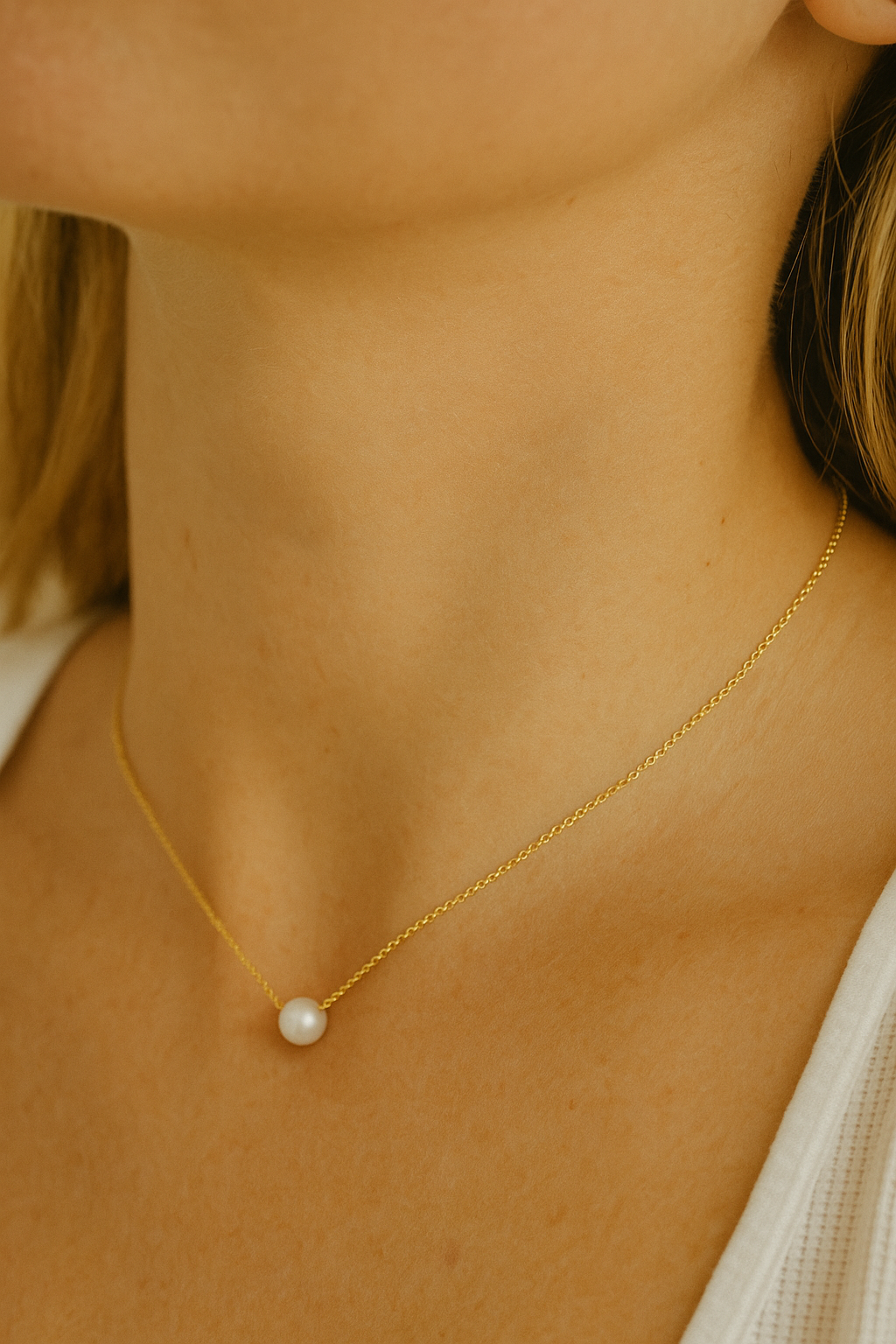 The Magnolia Necklace