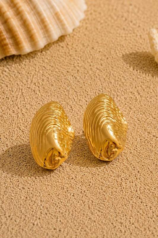 The 167 Oyster Earrings